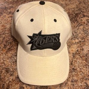Philadelphia 76ers hat